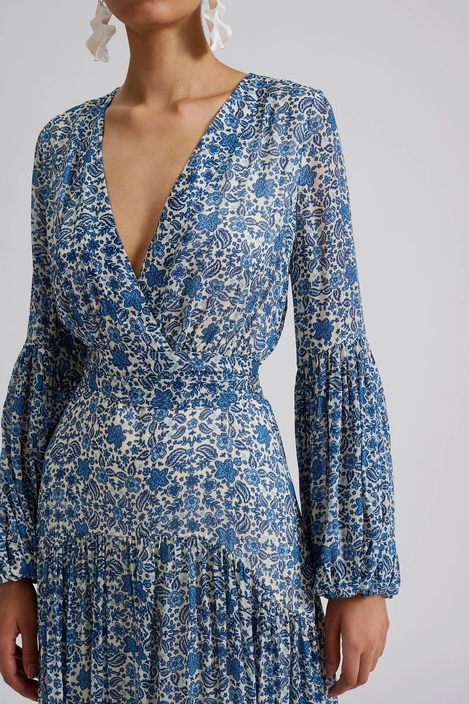 --Alicia Maxi Dress-