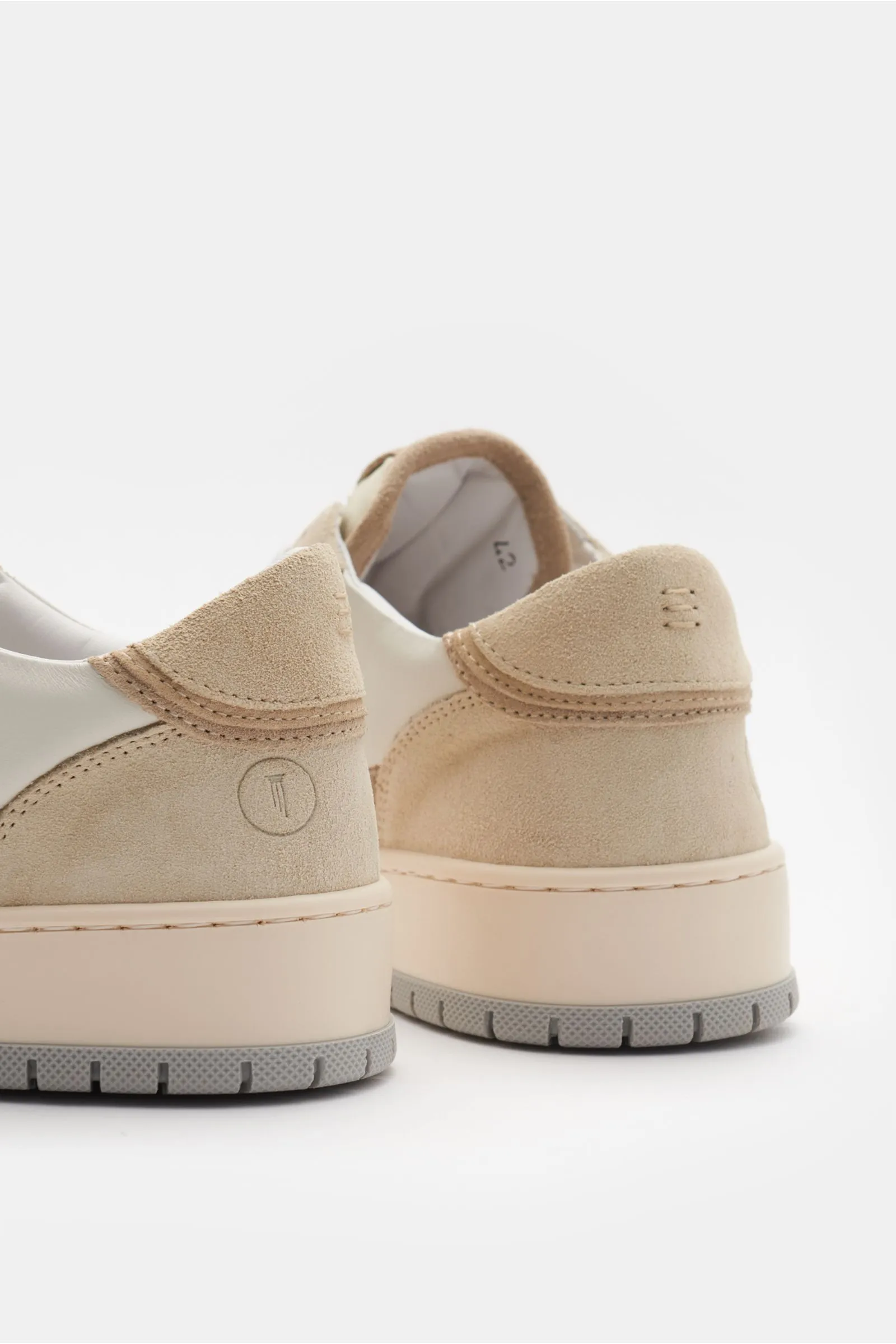 COLLEGIUM sneakers 'Pillar Alpha' beige