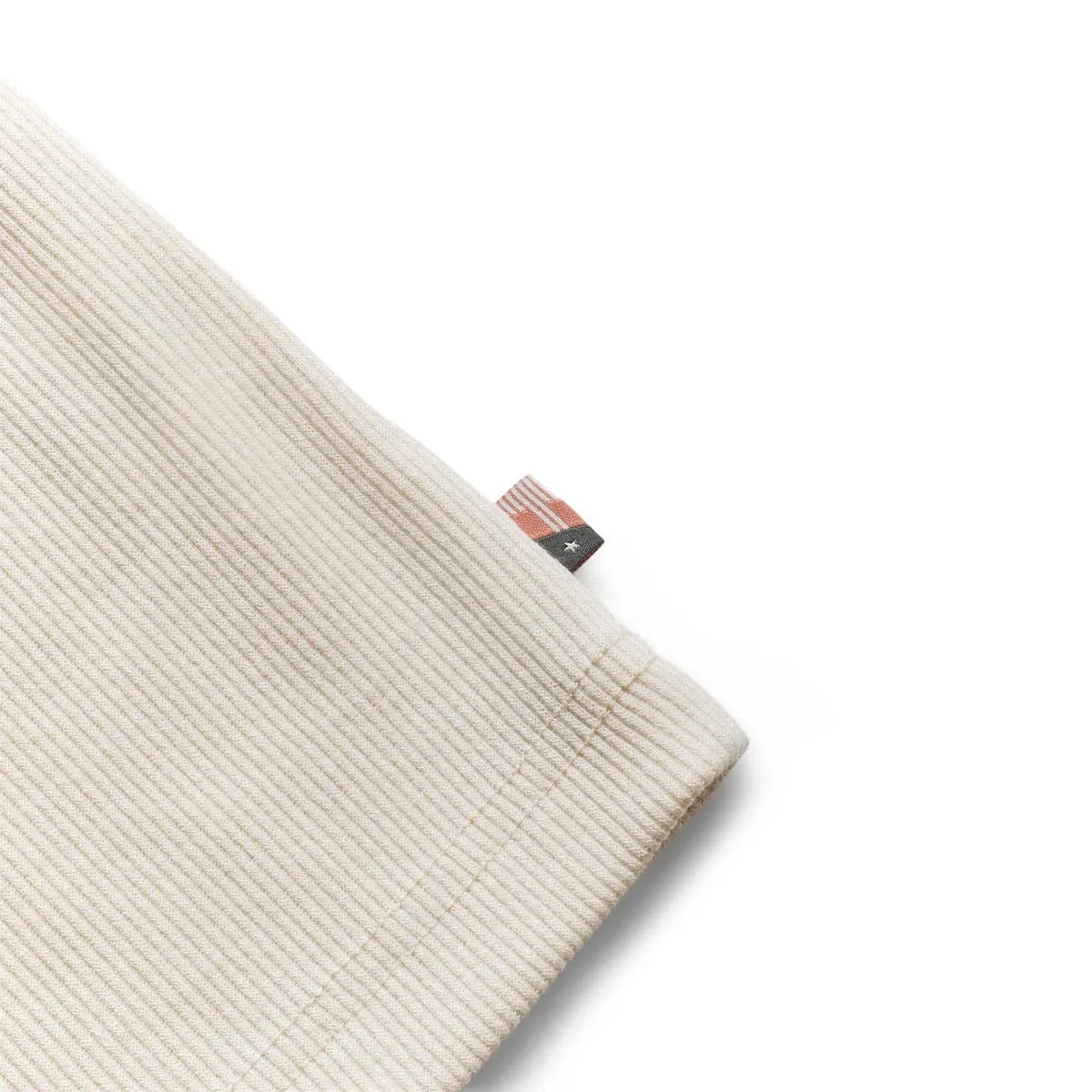 CREST TANK BONE | Bodega