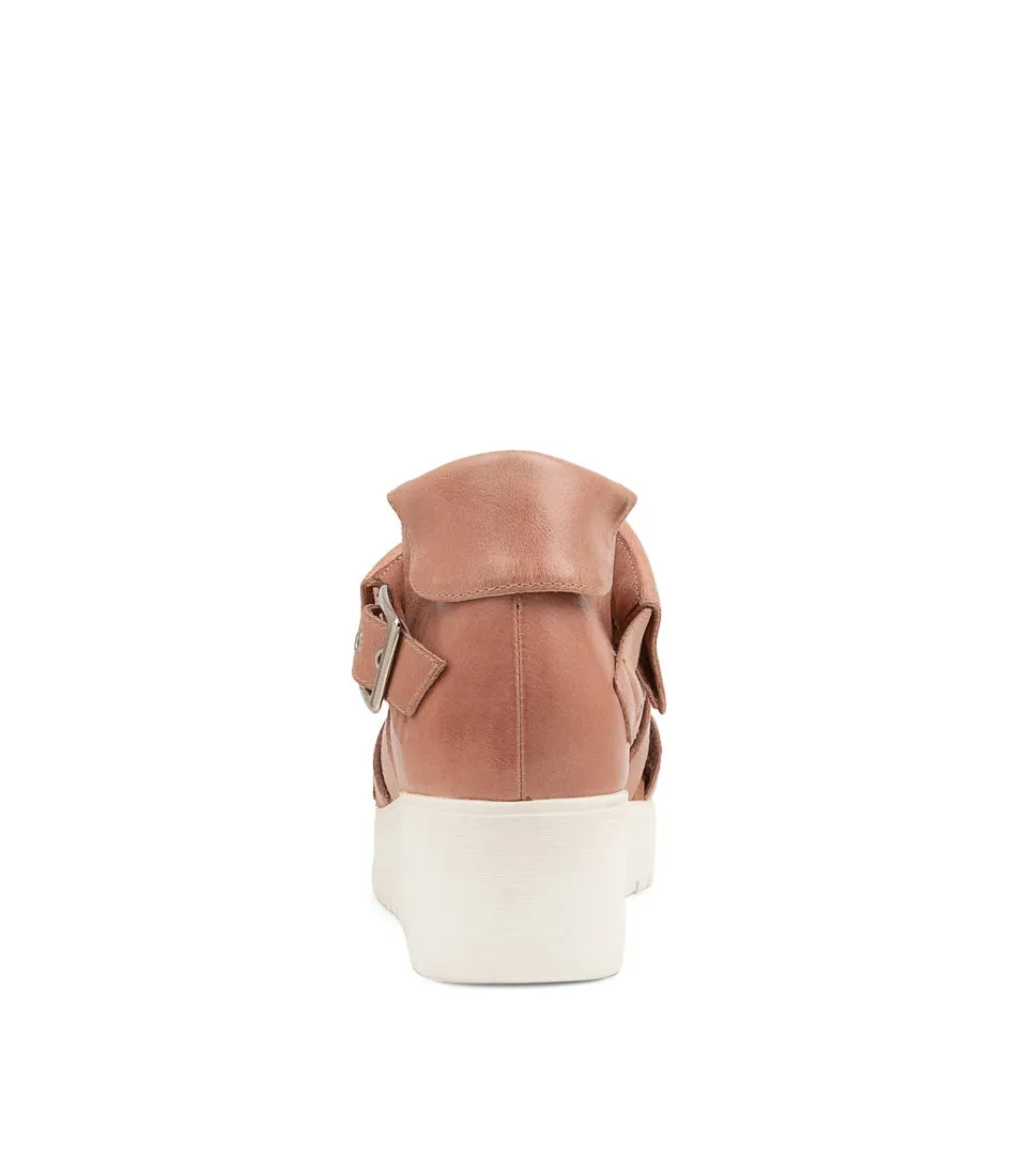 DJANGO & JULIETTE Olyn Blush Leather Sandals Ws