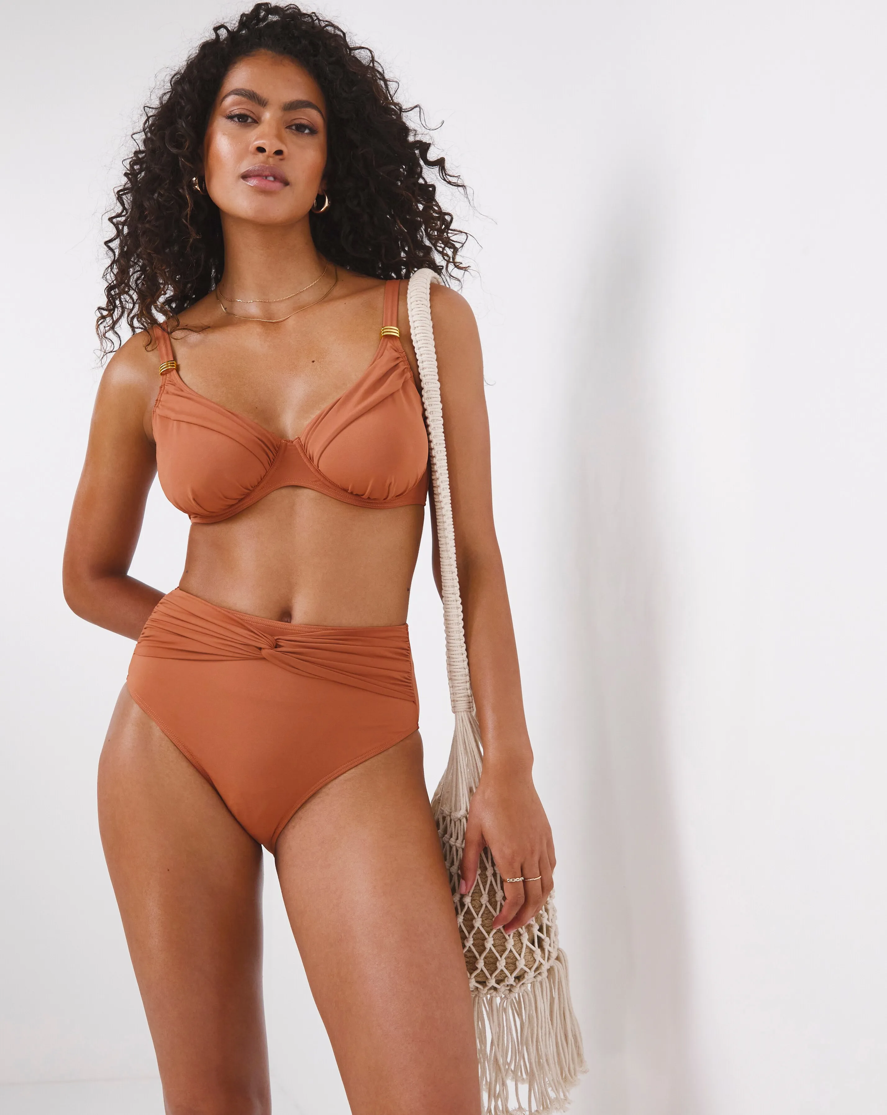 MAGISCULPT Underwired Plunge Bikini Top