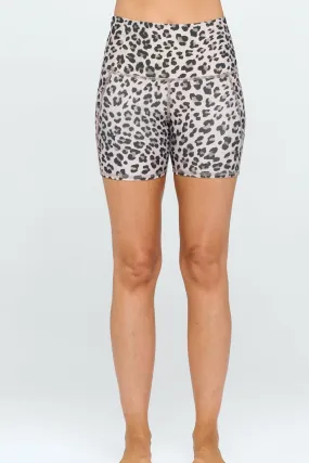 Mia Shorts - Dove Cheetah Shorts w Pockets 5 (High-Waist)