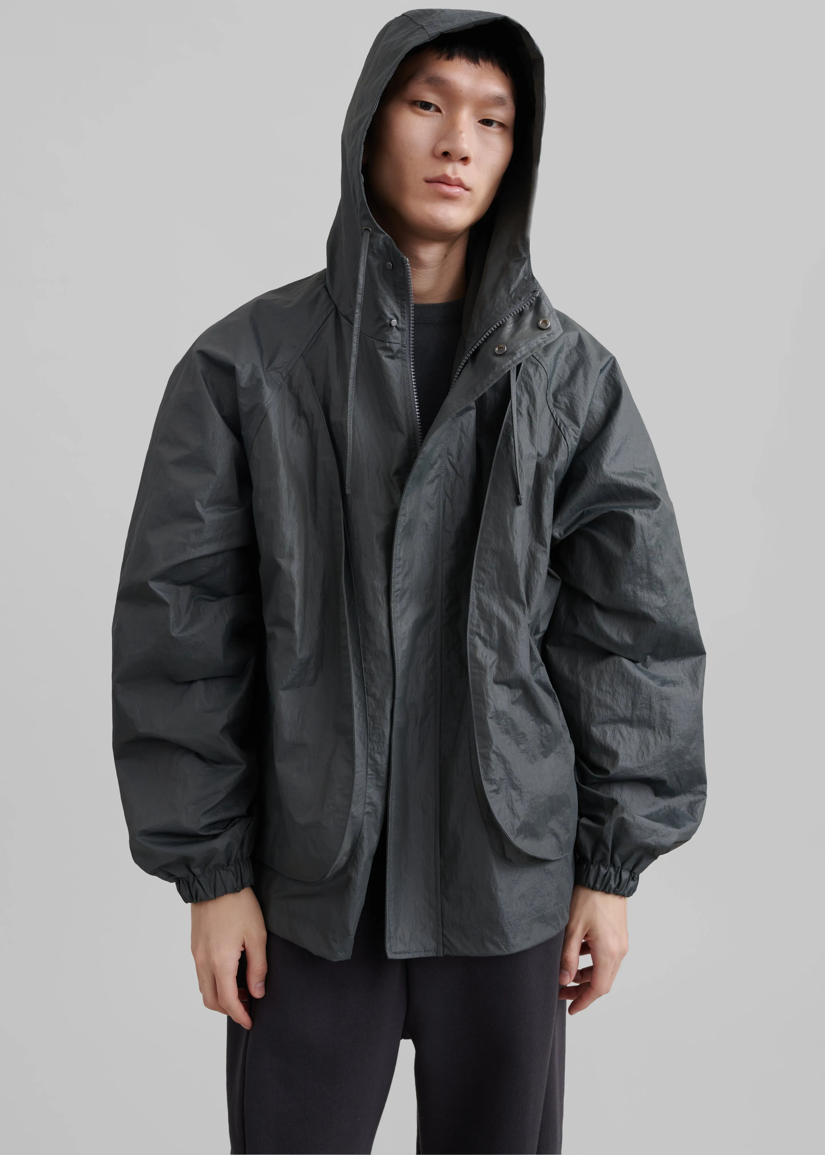 Nate Windbreaker - Charcoal