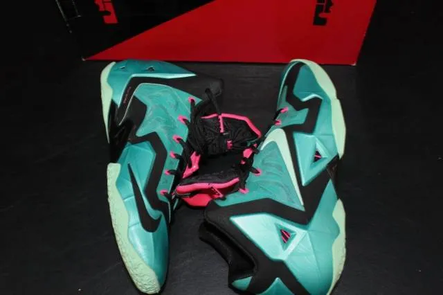 Nike lebron xi 11 south beach 616175 330 sz 11 deadstock basketball sneakers