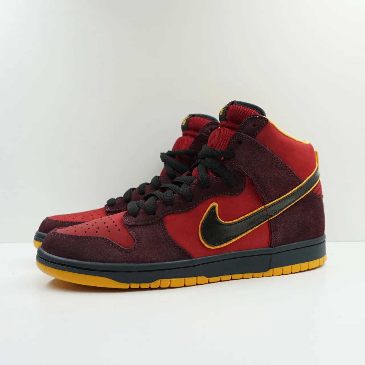Nike SB Dunk High Iron Man
