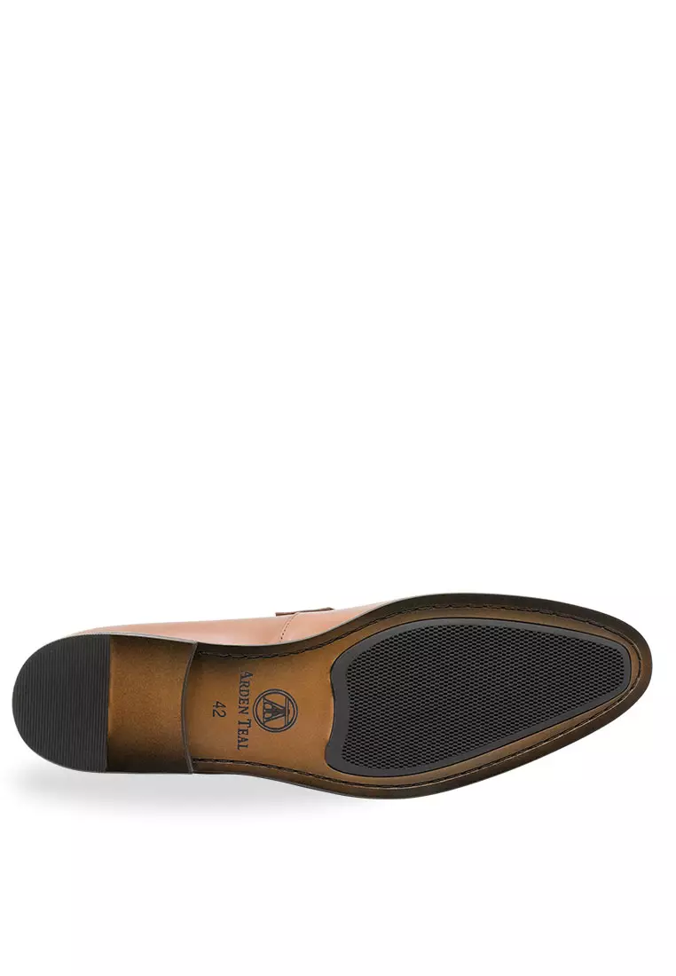 Olavarria Cognac Penny Loafer