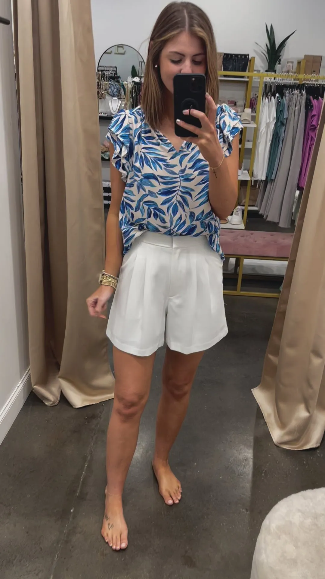 Pleated Shorts - White-