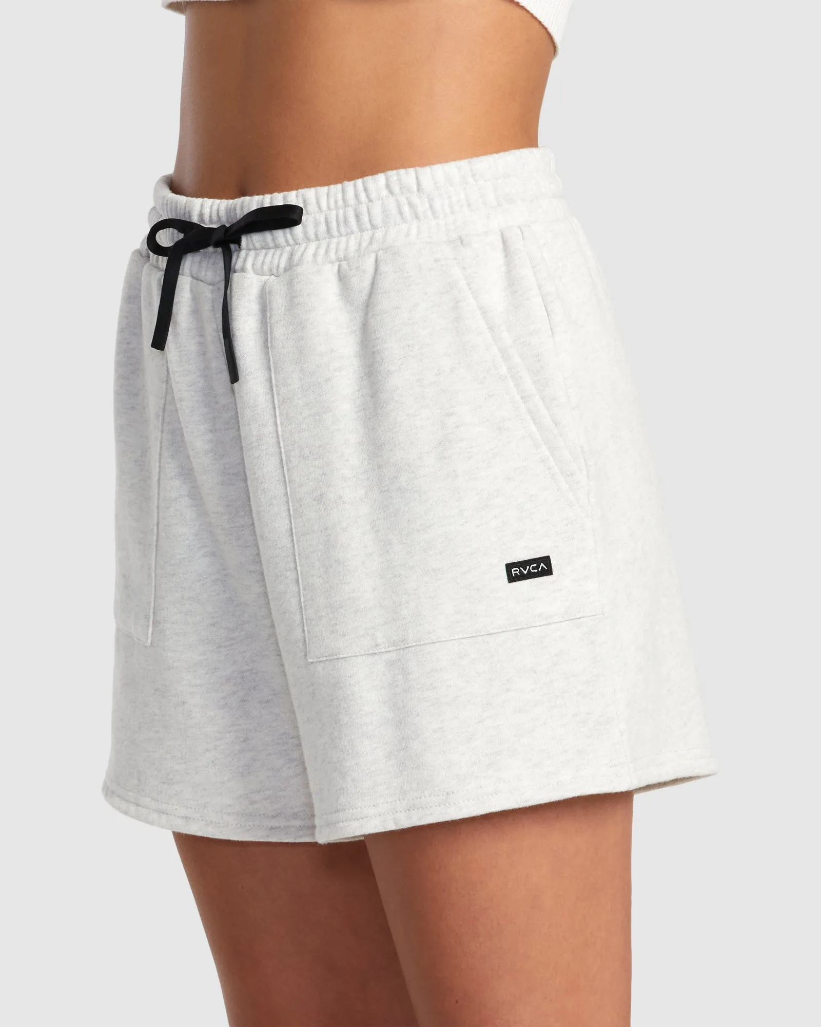 SUNDAY SHORT