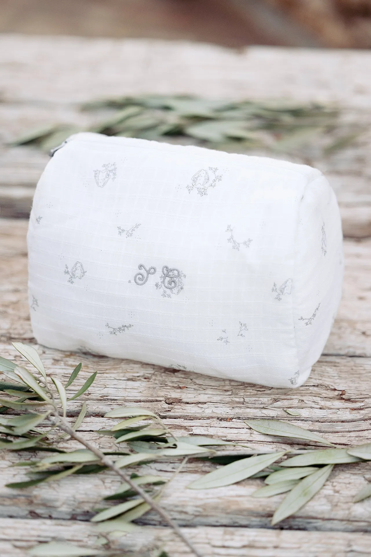 Toiletry bag      Petit Augustin     