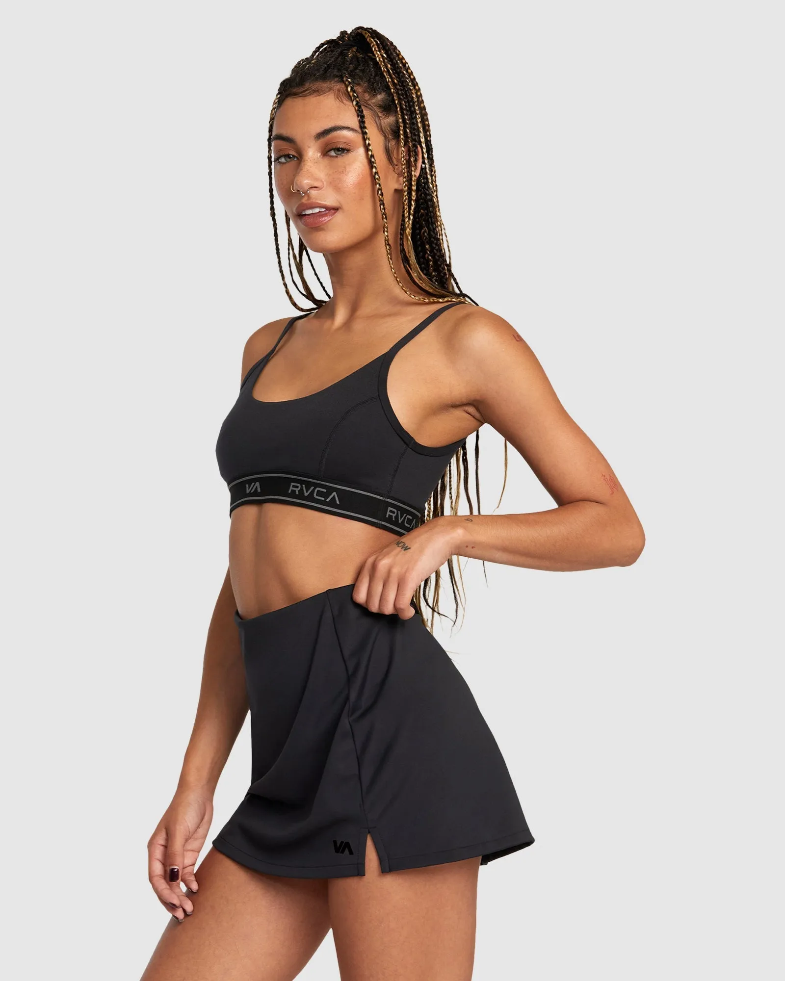 VA ESSENTIAL TENNIS SKIRT